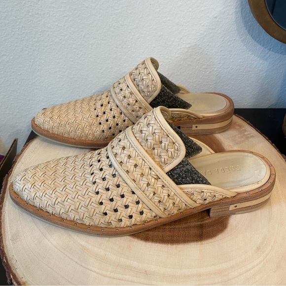 Freda Salvador Shoes - Freda Salvador- Keen Mule